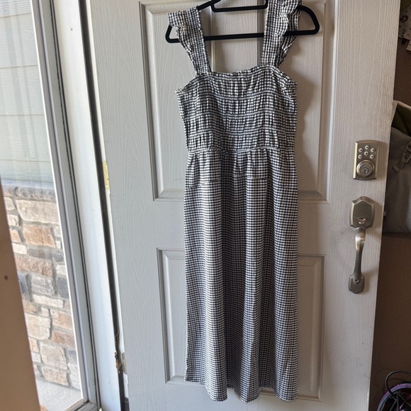 Old Navy Dresses & Skirts - Old Navy Navy and White Striped Dress
